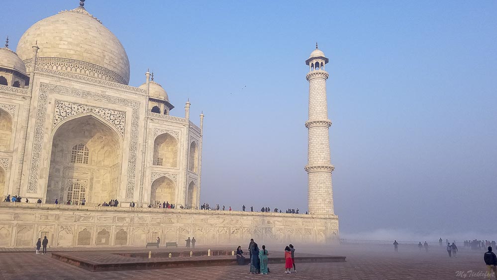 Taj Mahal Image at Winter Time 